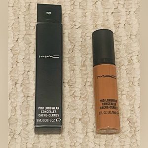 Authentic NIB MAC Pro Longwear Concealer Shade NC45